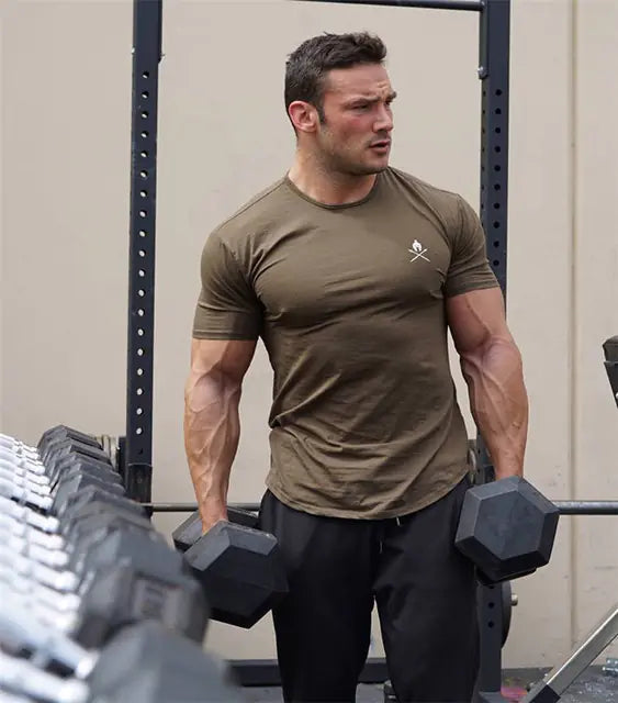 Men's Quick-Dry Round Neck Gym Shirt for Summer Sports