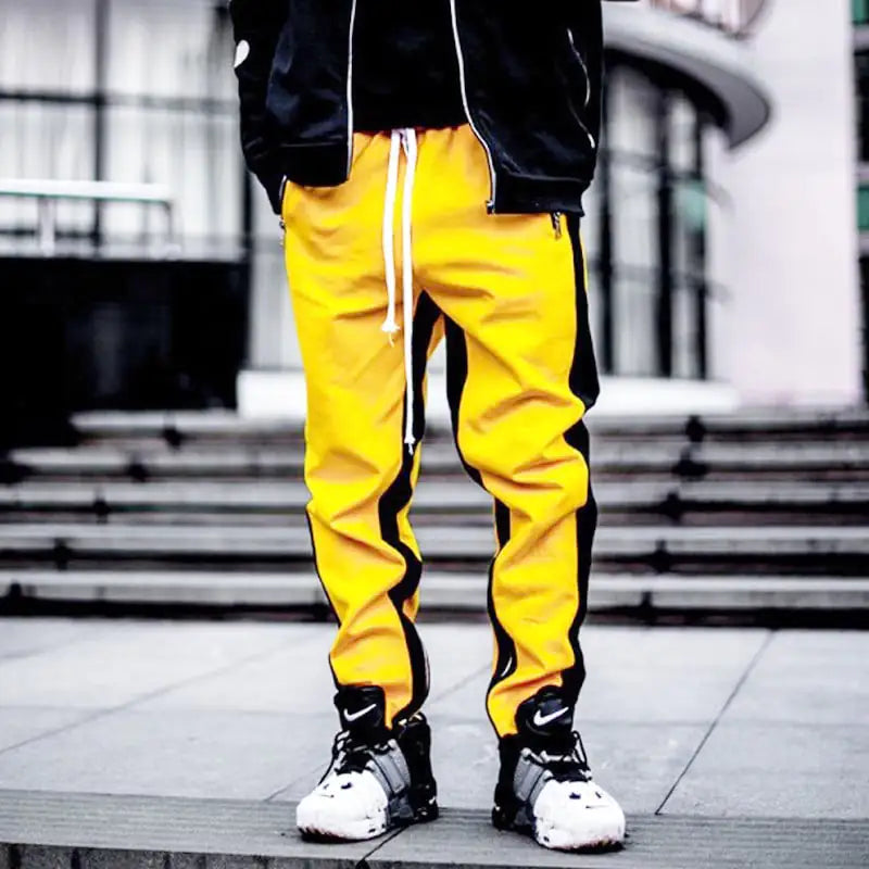 Trendy Men's Fitness Trousers with Zipper Pockets