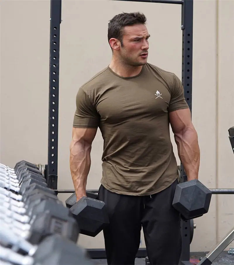 Men's Quick-Dry Round Neck Gym Shirt for Summer Sports